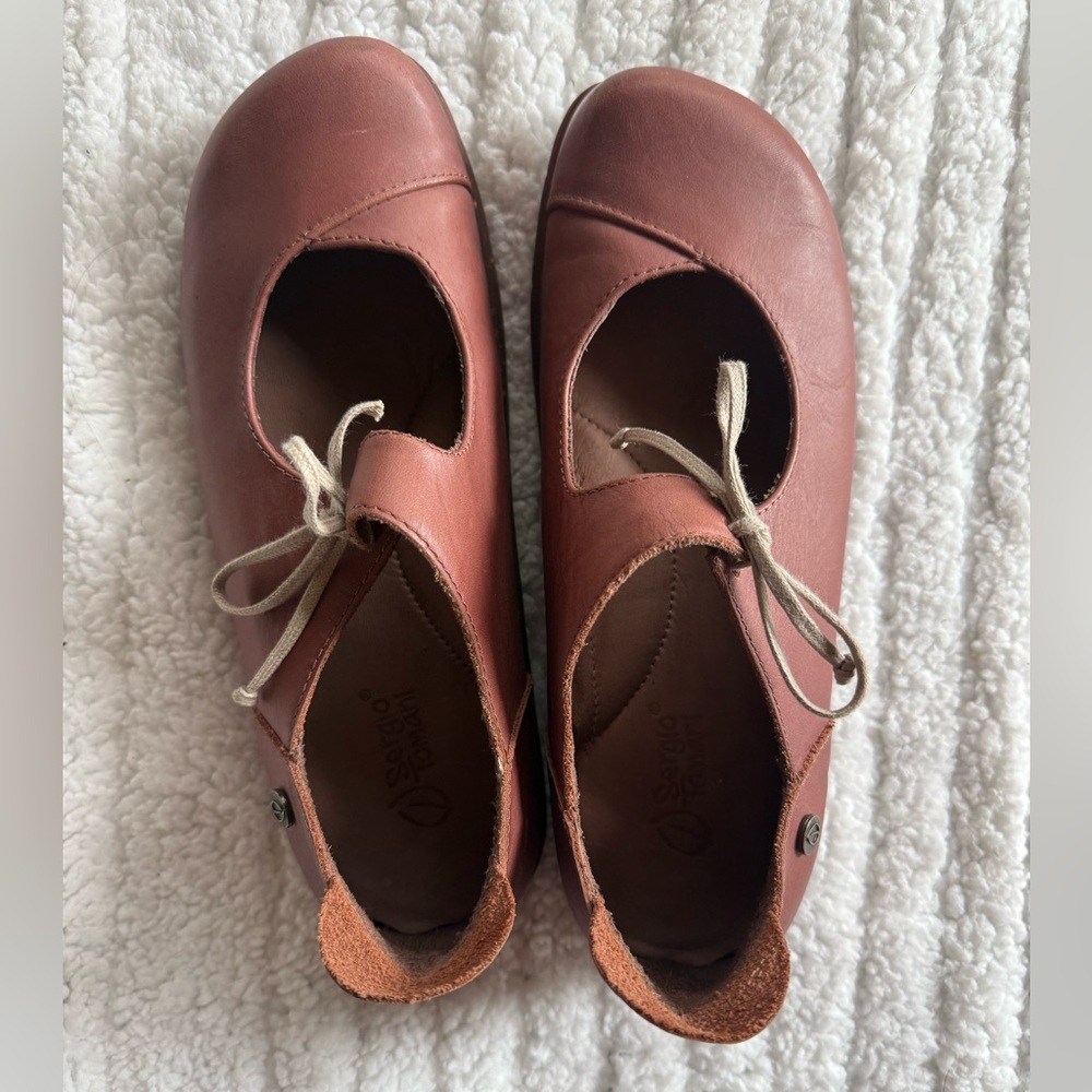 Women's Leather Mary Jane Tie Shoes in Brown